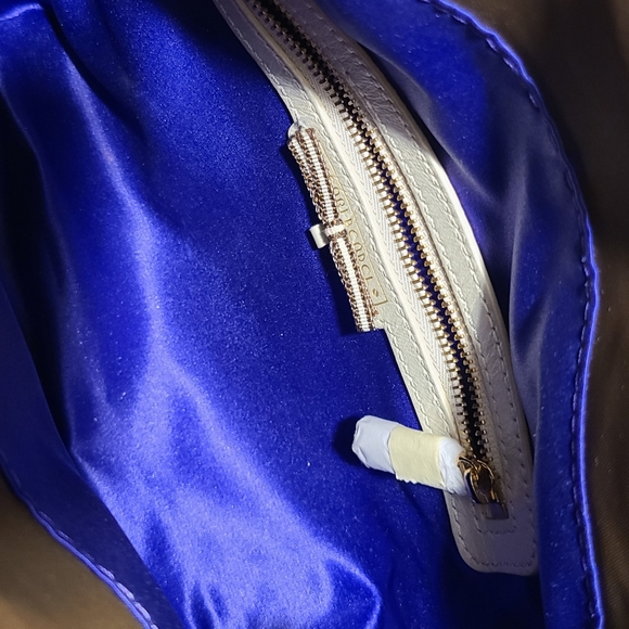Henri Bendel’s Jetsetter Bag main image 7